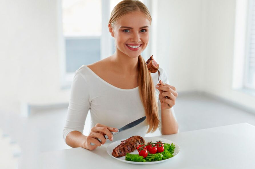 During the Alternating period of the Dukan diet, you should eat foods with protein and vegetables