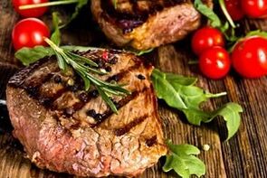 steak with greens and vegetables for these diet